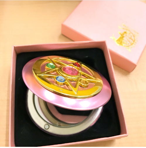 Mini Makeup Mirror - Sailor Moon Design
