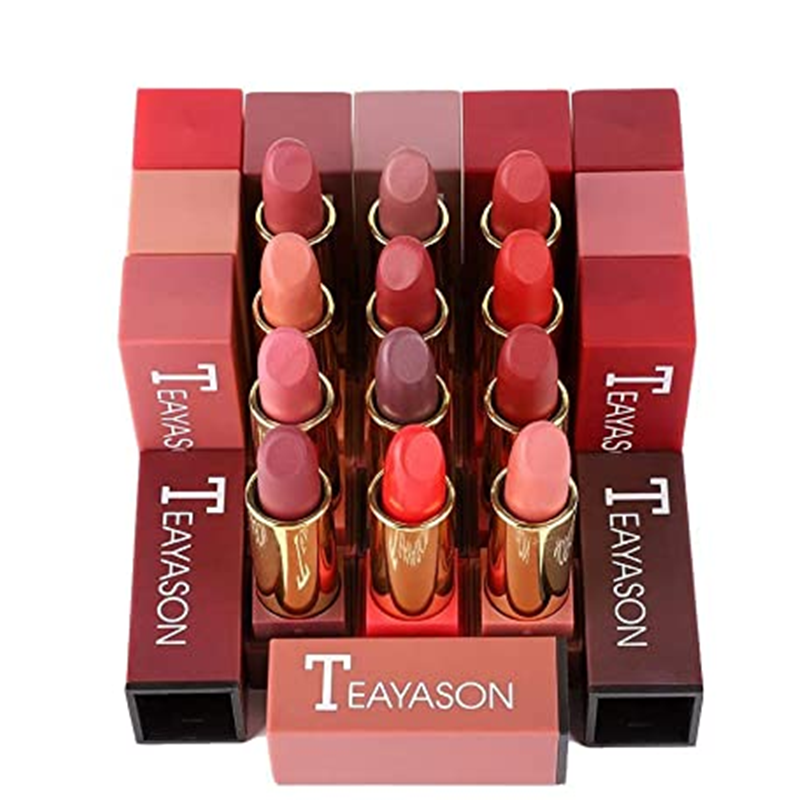 Matte Lipstick for Flawless Makeup Finish